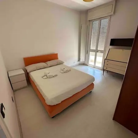 アパート Vicino Al Duomo Con Parcheggio Privato パドヴァ